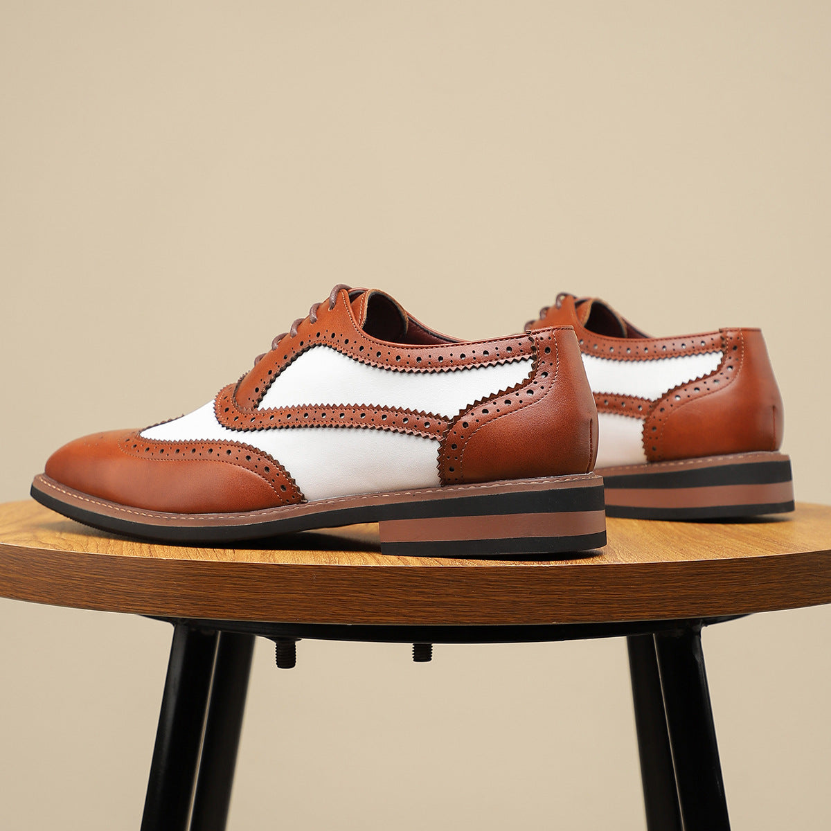 Cross-Border Men's British Trendy Fashion Retro Carved Leather Shoes LADYLYS
