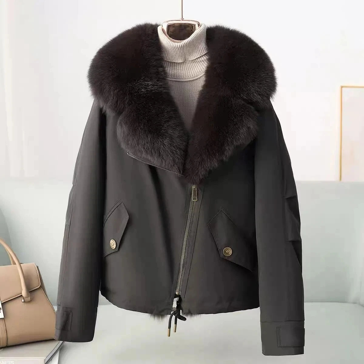 Women's Short Padded Jacket – Fur Collar, Slim Fit, Zip-Up Winter Coat