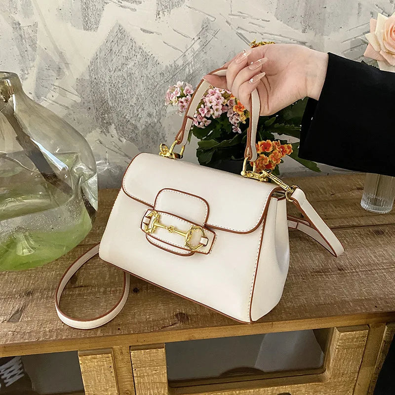 Article comforme à l'image, créez votre style en choisissant votre taille, couleur pour une satifaction parfaite!