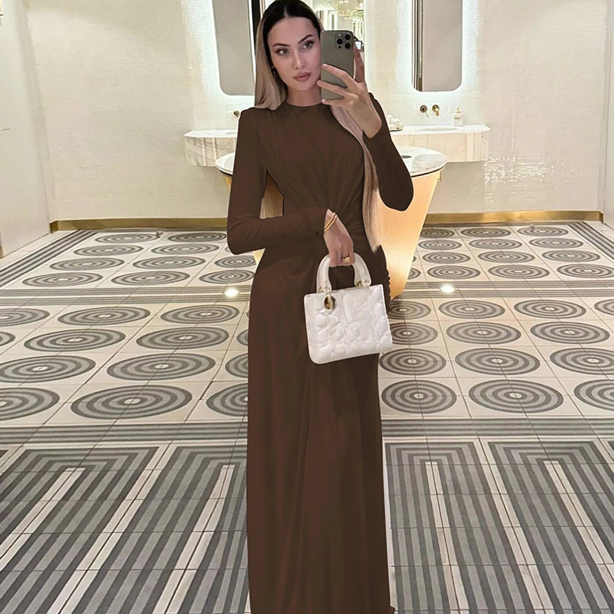 Article comforme à l'image, créez votre style en choisissant votre taille, couleur pour une satifaction parfaite!