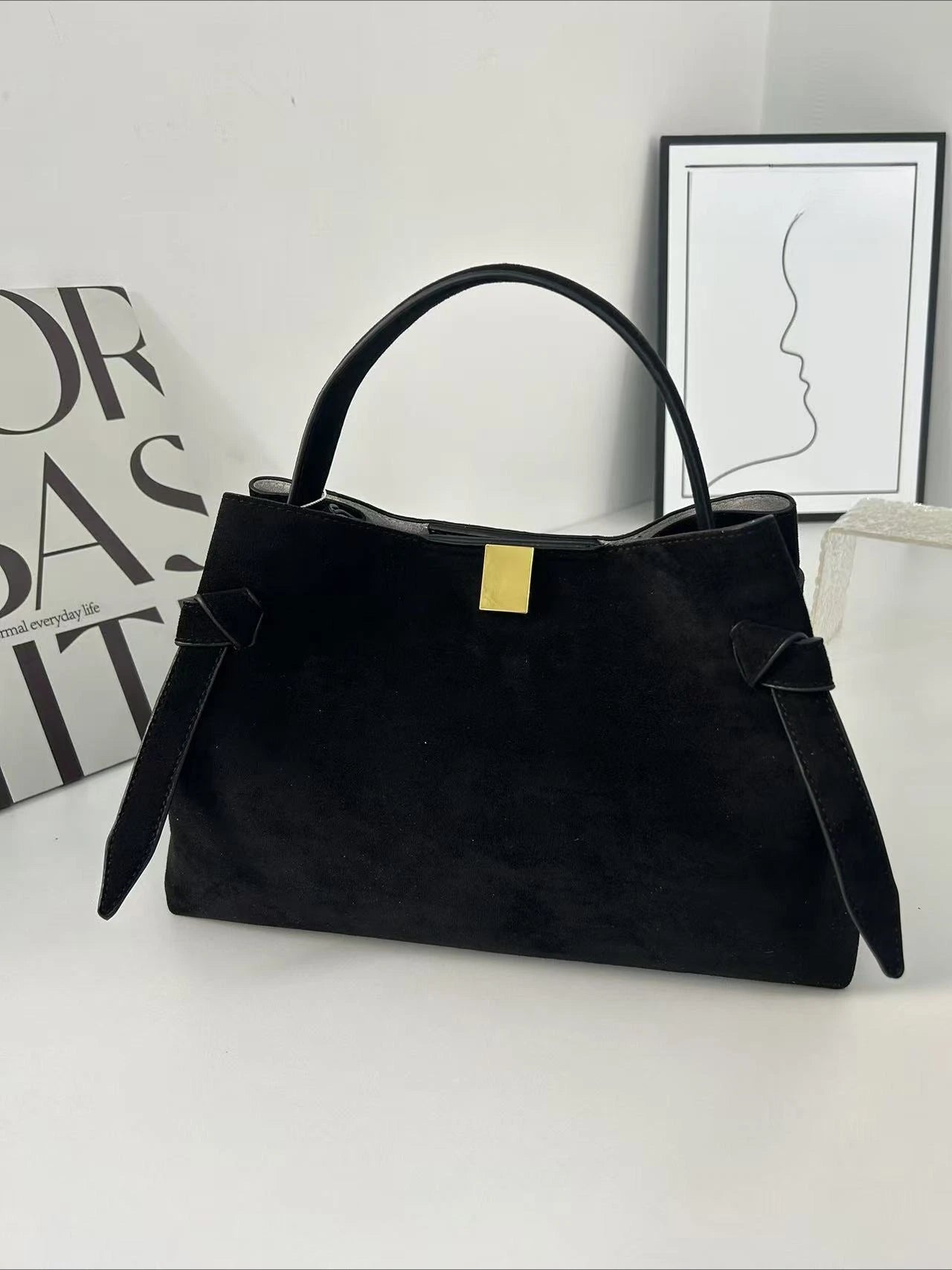 Stylish Tote Bag for Ladies Handbag with Shoulder Strap Minimalist Design Versatile Bag LADYLYS