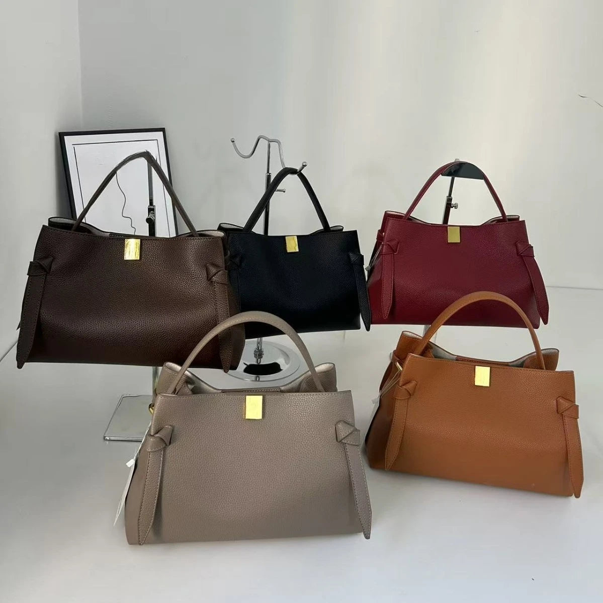 Stylish Tote Bag for Ladies Handbag with Shoulder Strap Minimalist Design Versatile Bag LADYLYS