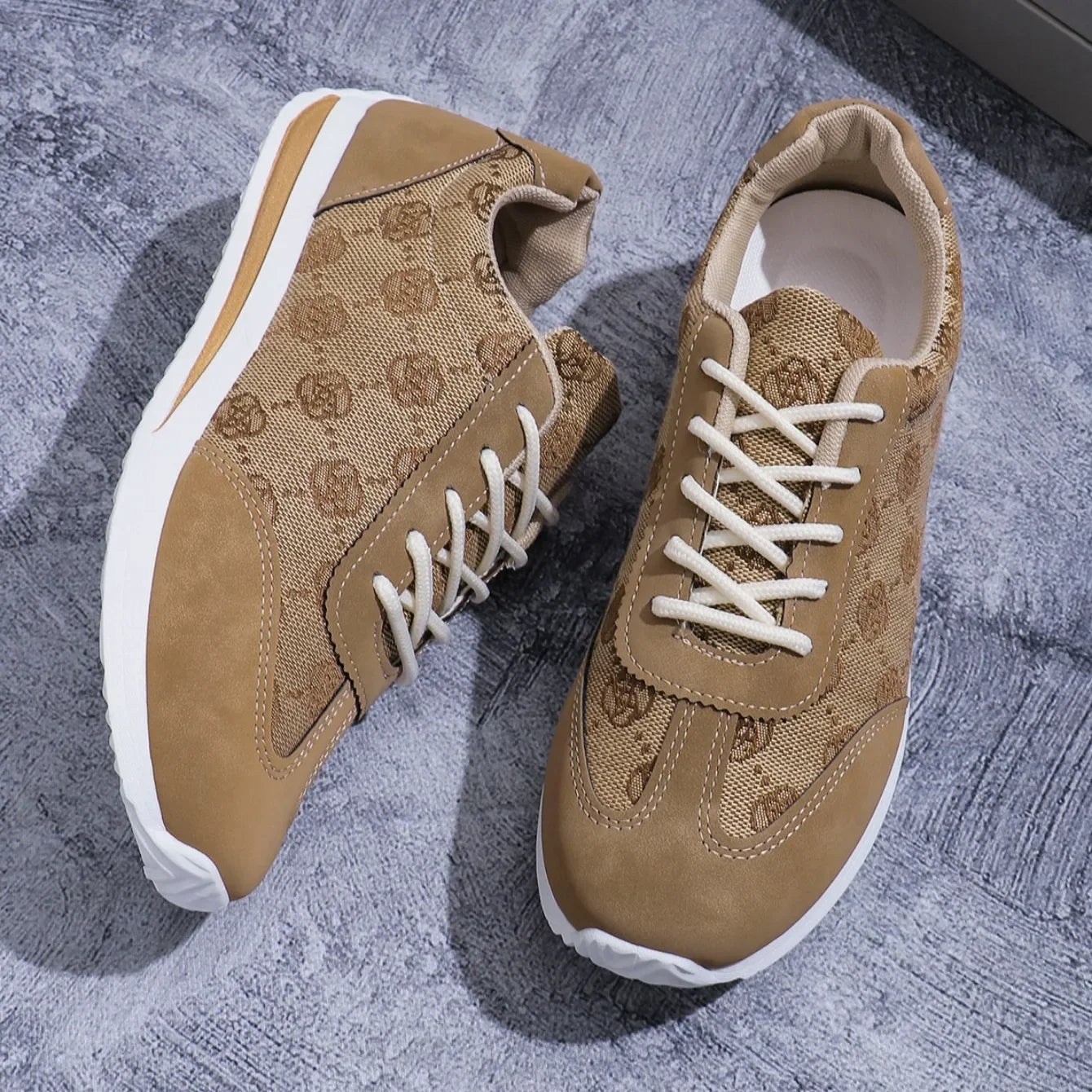 Women's Floral Flat Sneakers – Breathable Lace-Up Walking Shoes
