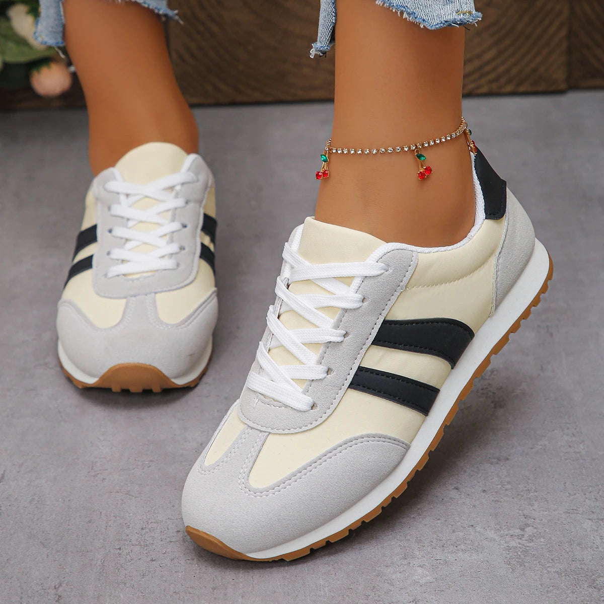 Casual Shoes Breathable Lightweight Running Sneakers Comfortable LADYLYS