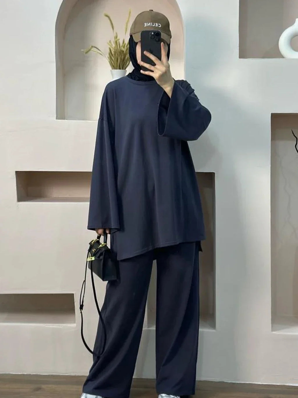 Article comforme à l'image, créez votre style en choisissant votre taille, couleur pour une satifaction parfaite!