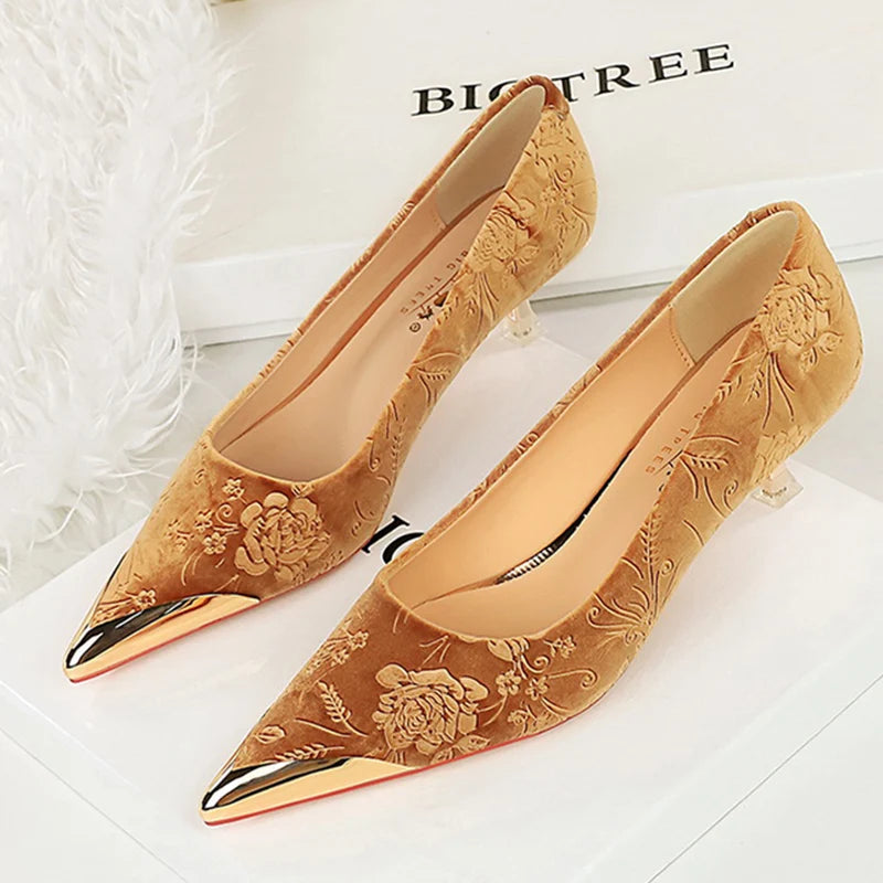 Vintage Suede Print 4cm High Heels Pumps Female Chic Metal Pointed Toe Elegant LADYLYS