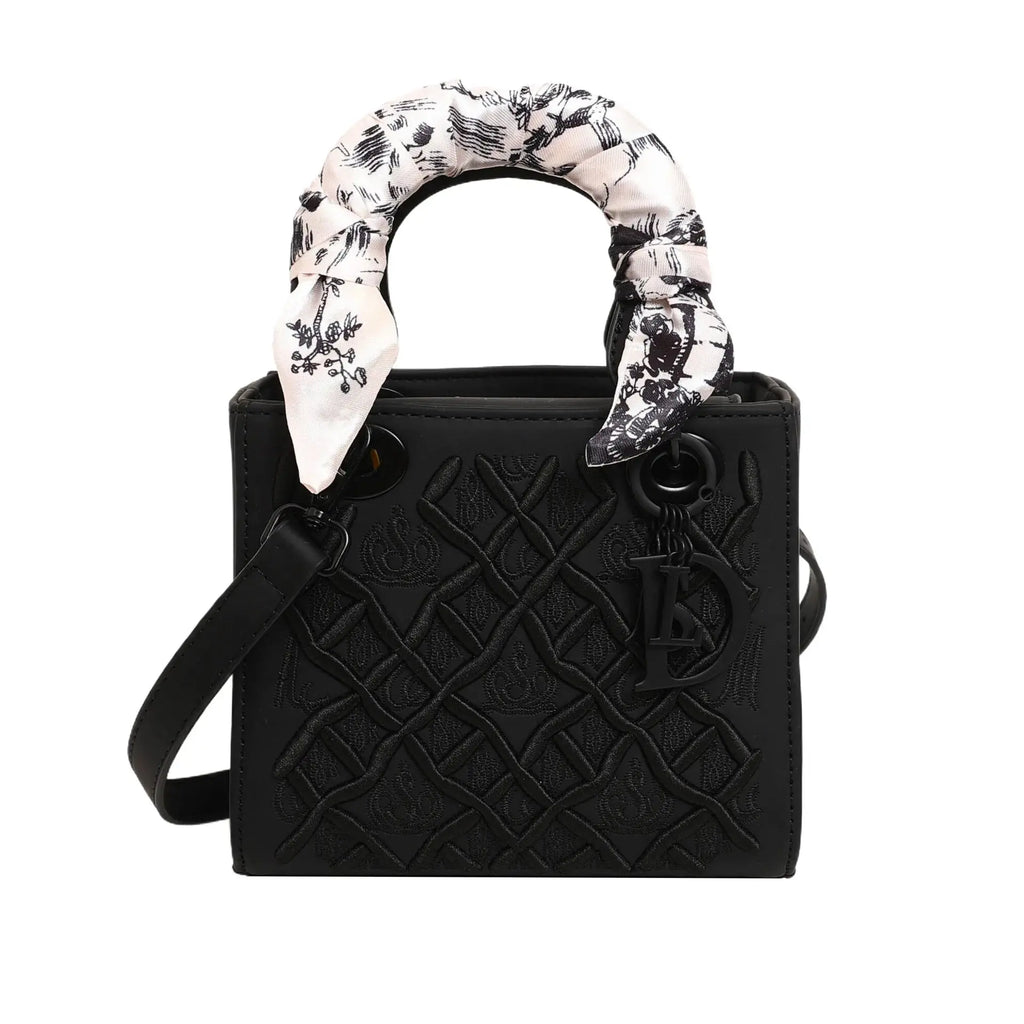 Luxury Versatile Craftsmanship Embroidery Concubine Handbag LADYLYS
