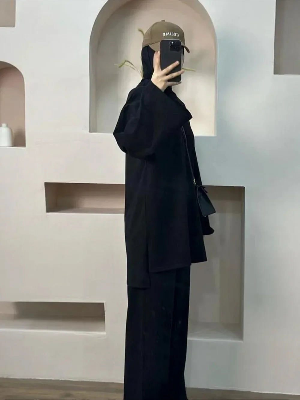 Article comforme à l'image, créez votre style en choisissant votre taille, couleur pour une satifaction parfaite!
