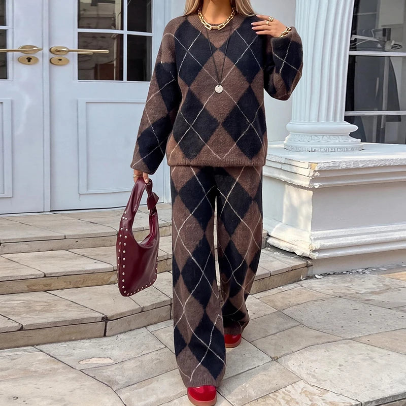 Women's Geometric Knit 2-Piece Set: Crew Neck Sweater and Wide-Leg Trousers