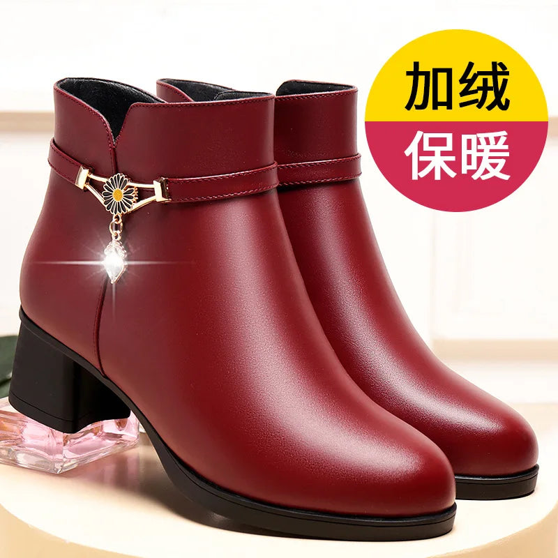 Women's Velvet Fleece-Lined Ankle Boots – Low Square Heel Anti-Slip Winter Booties