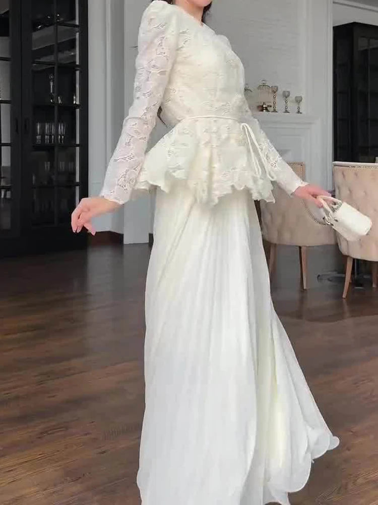Women's White Lace V-Neck Long-Sleeve A-Line Dress