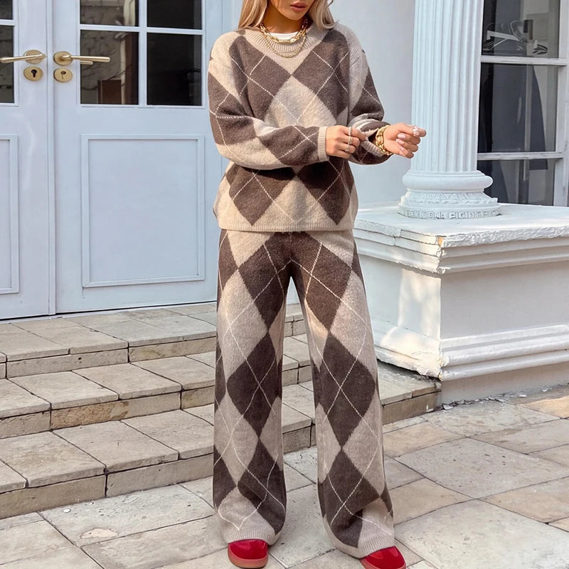 Women's Geometric Knit 2-Piece Set: Crew Neck Sweater and Wide-Leg Trousers