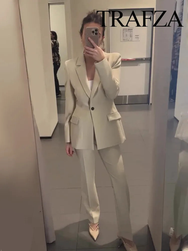 Article comforme à l'image, créez votre style en choisissant votre taille, couleur pour une satifaction parfaite!