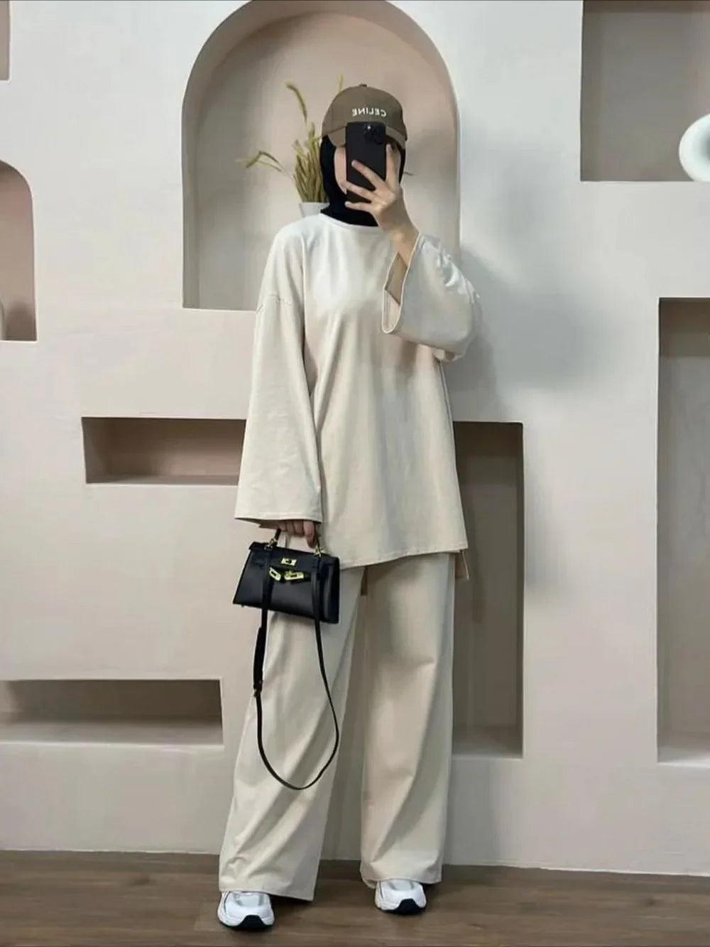 Article comforme à l'image, créez votre style en choisissant votre taille, couleur pour une satifaction parfaite!