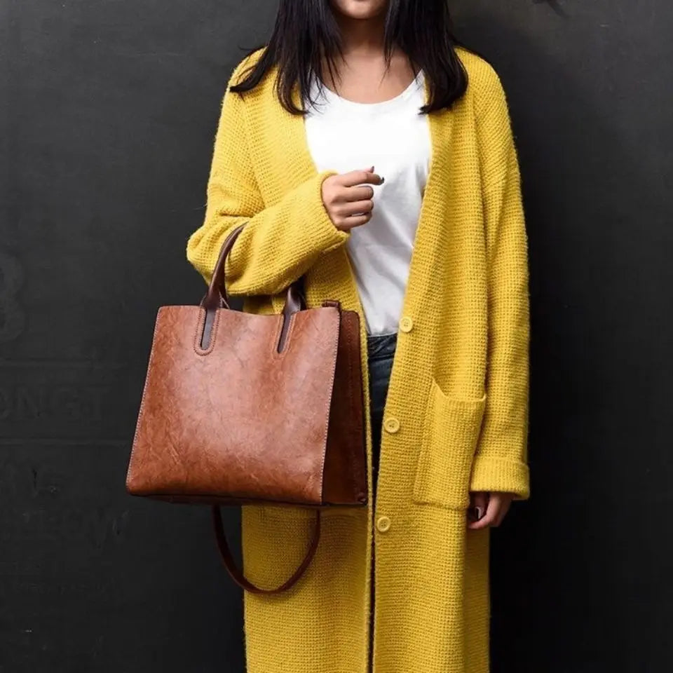 Women's Vintage-Style Zip-Up Shoulder Bag
