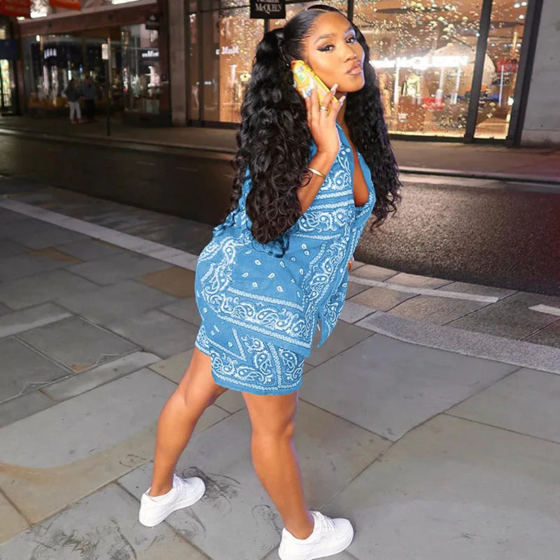 Women's Paisley Print Two-Piece Tracksuit – Short Sleeve Shirt & Shorts Set
