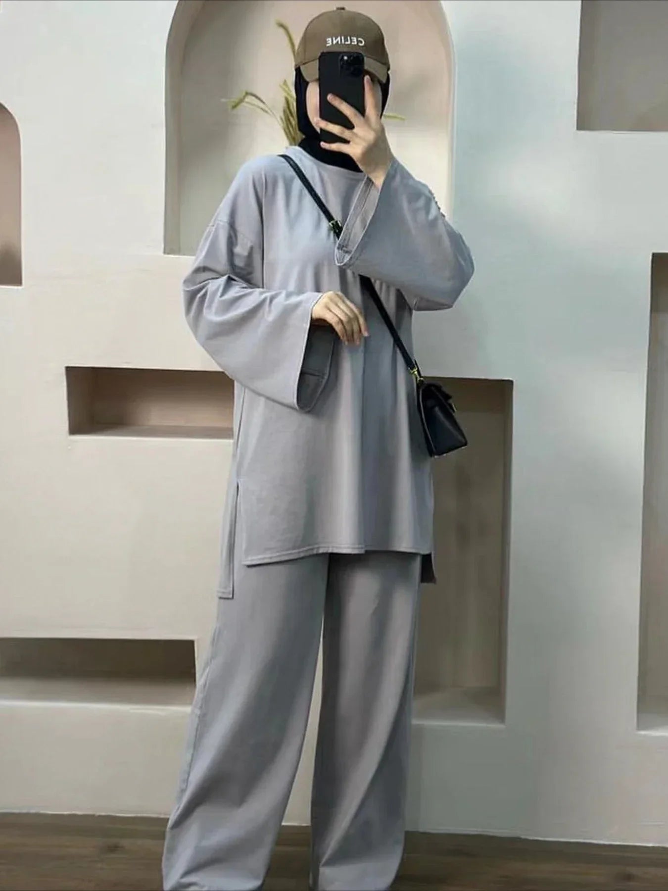 Article comforme à l'image, créez votre style en choisissant votre taille, couleur pour une satifaction parfaite!