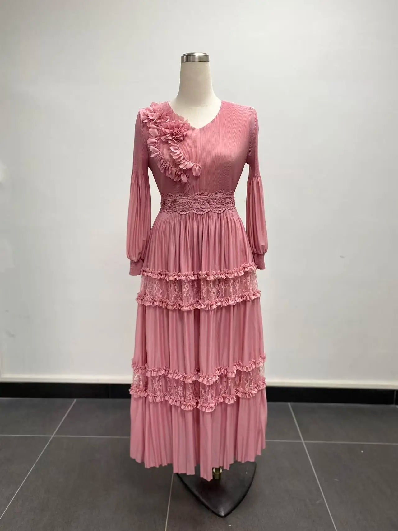Women's Pleated Tiered Lace Midi Dress – V-Neck Lantern Sleeve Floral Detail | Elegant African Fashion